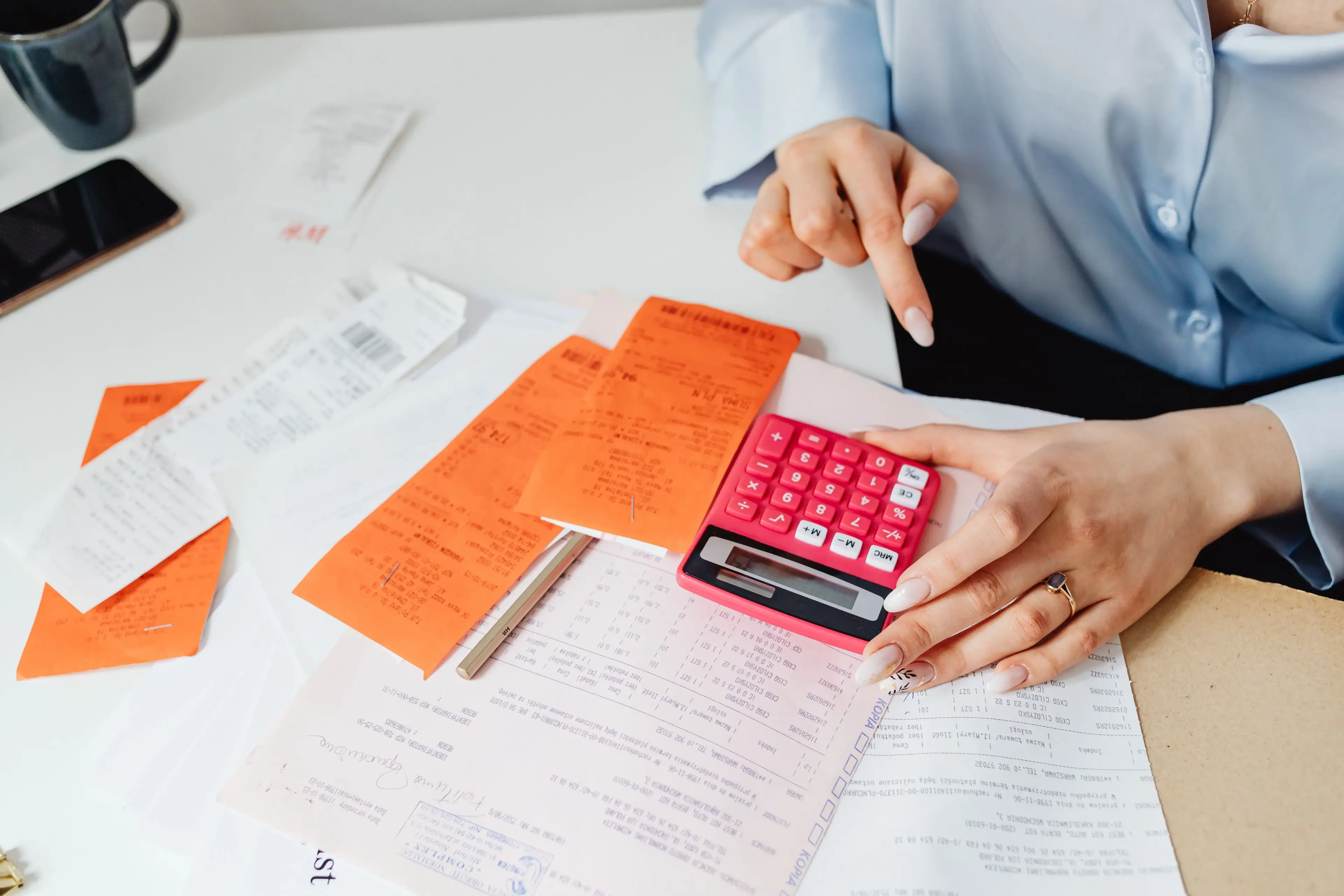 What taxes does an Airbnb pay in Costa Rica? VAT, income tax and how to file (2026)